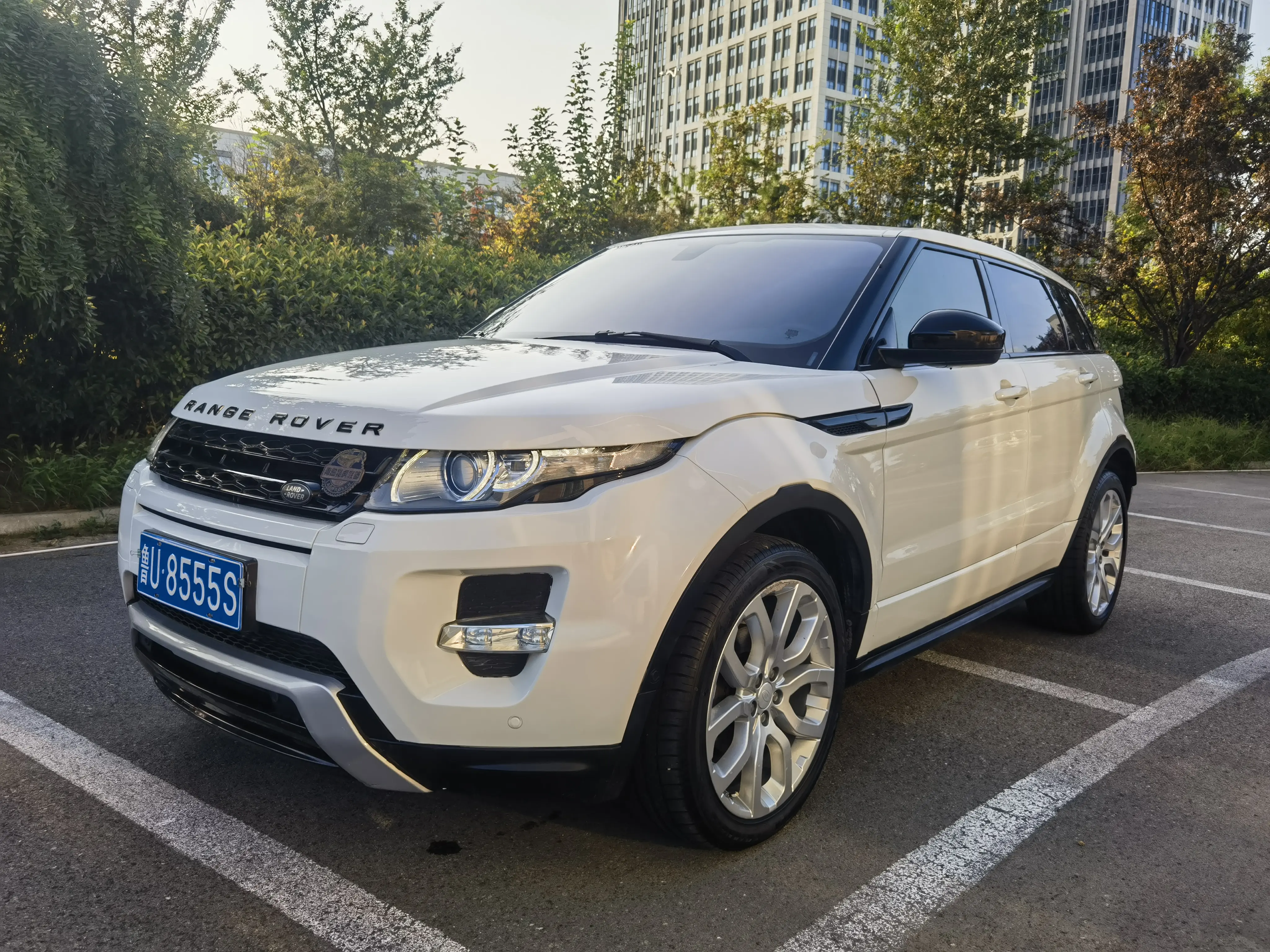 Land Rover Range Rover Evoque (imported)