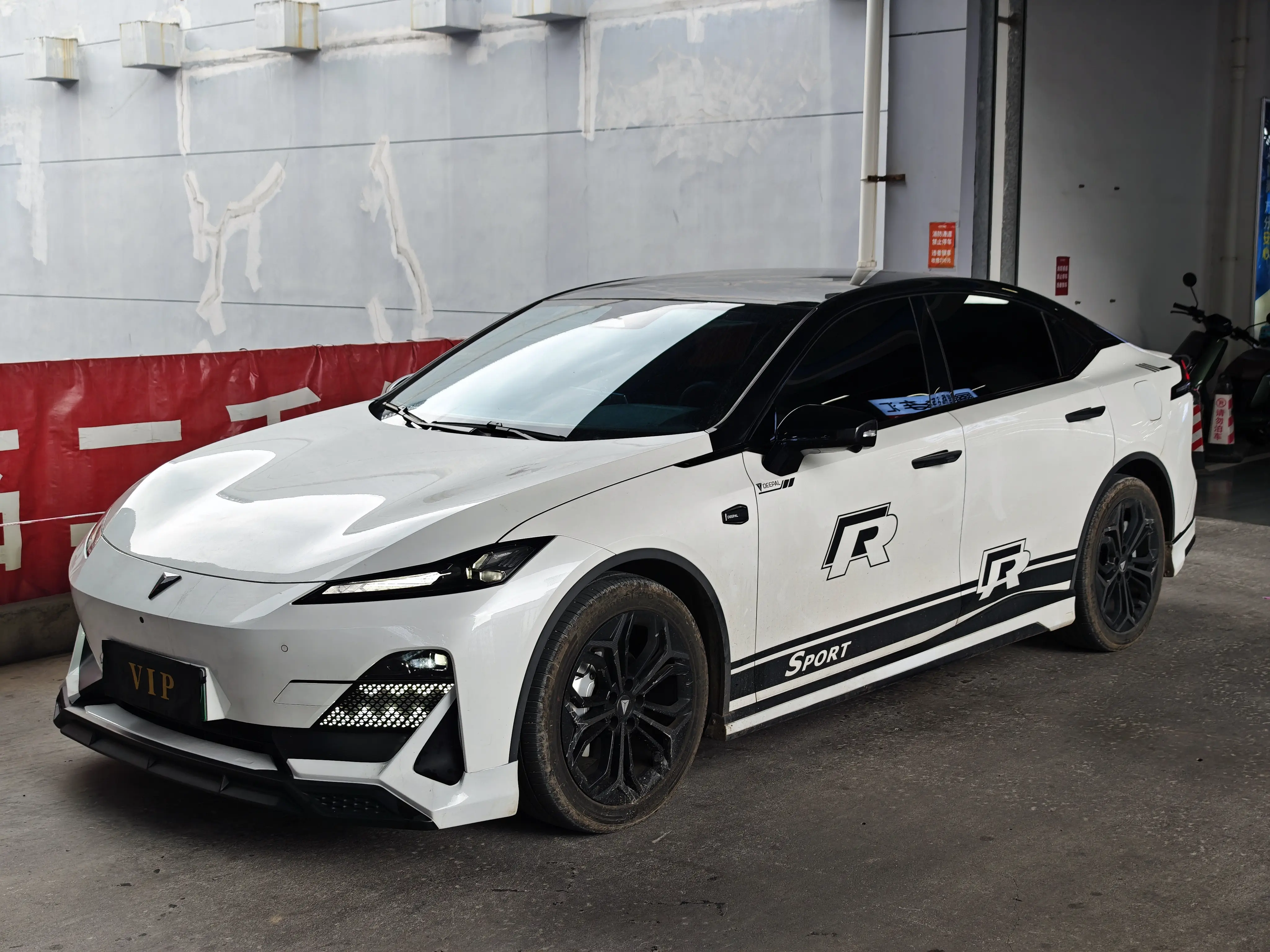 Deepal Dark blue SL03