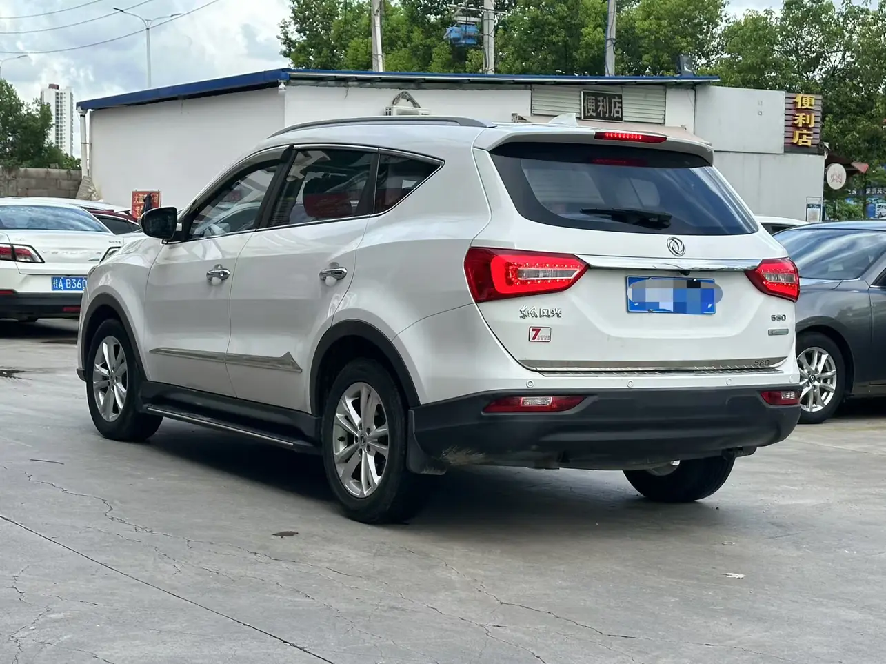 Dongfeng Fengon 580