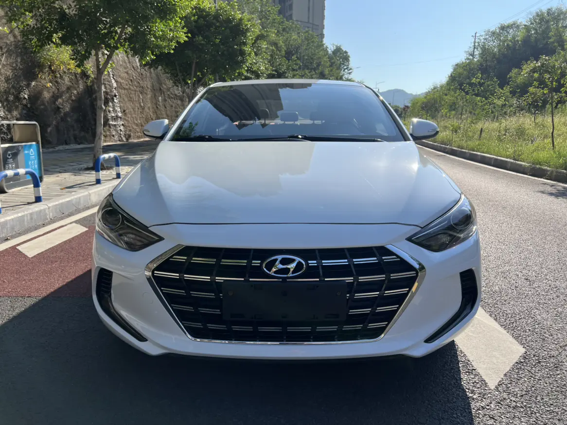 Hyundai Lead