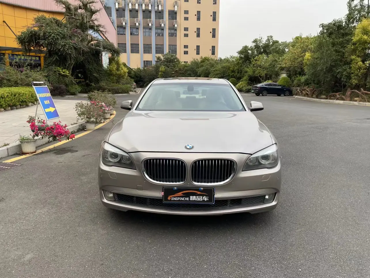 BMW 7 Series  из Китая