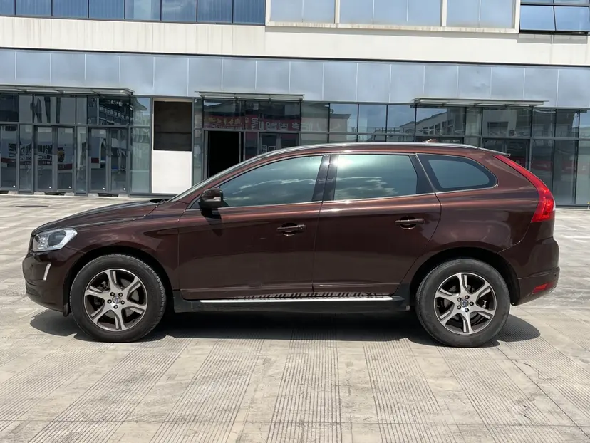 Volvo XC60 (imported)