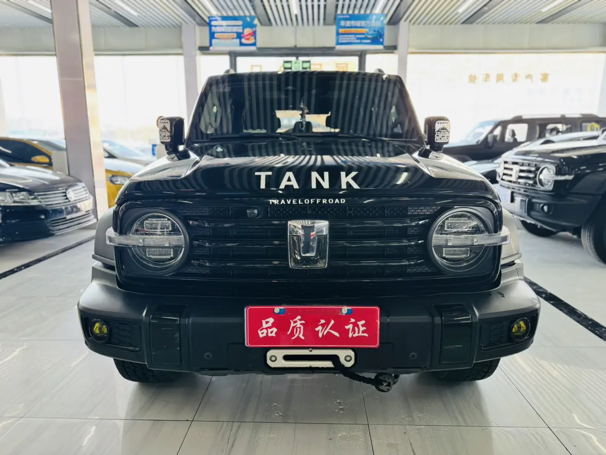 Tank 300  из Китая