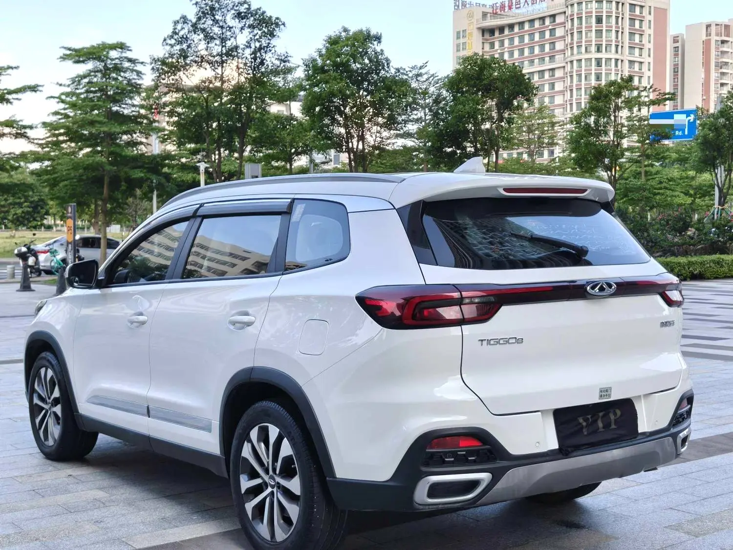 Chery Tiggo 8