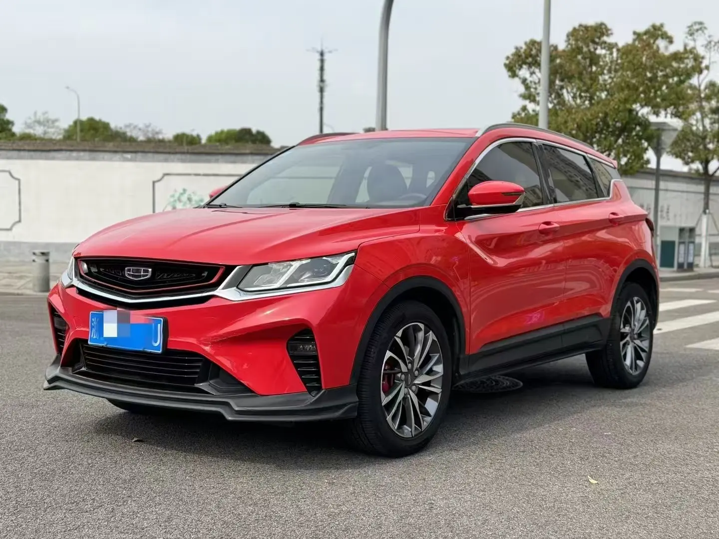 Geely Coolray SX11 (Binyue)  из Китая