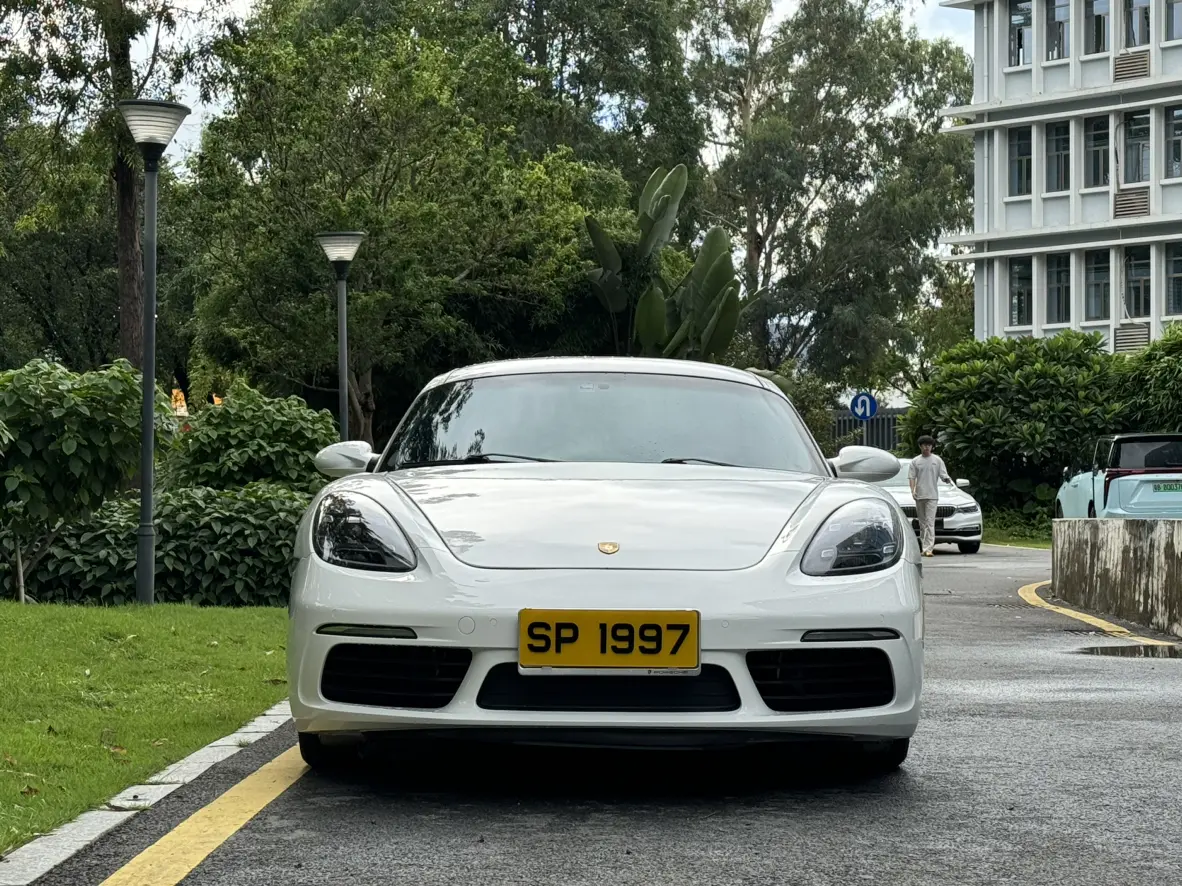 Porsche Cayman