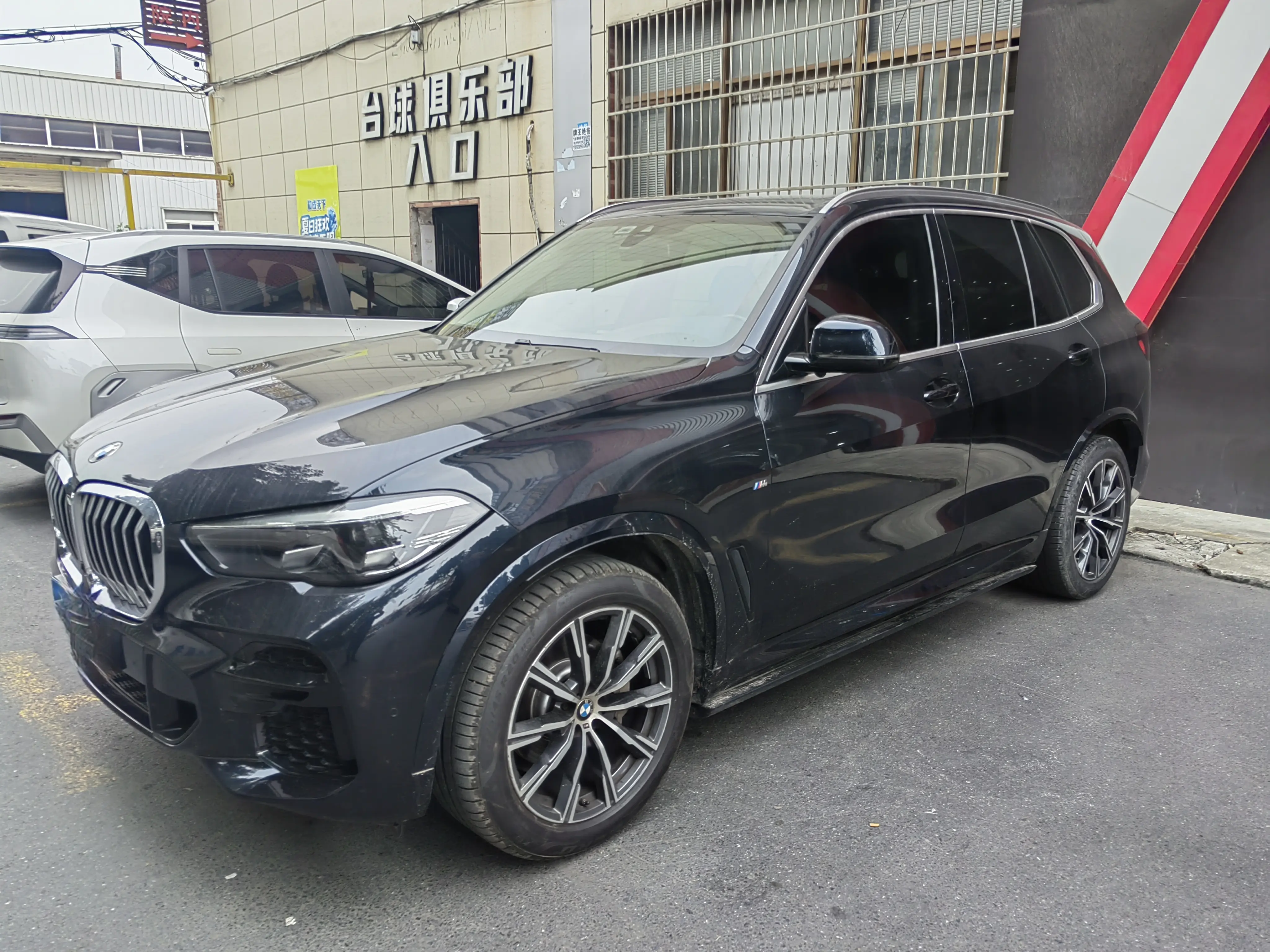 BMW X5 (imported)