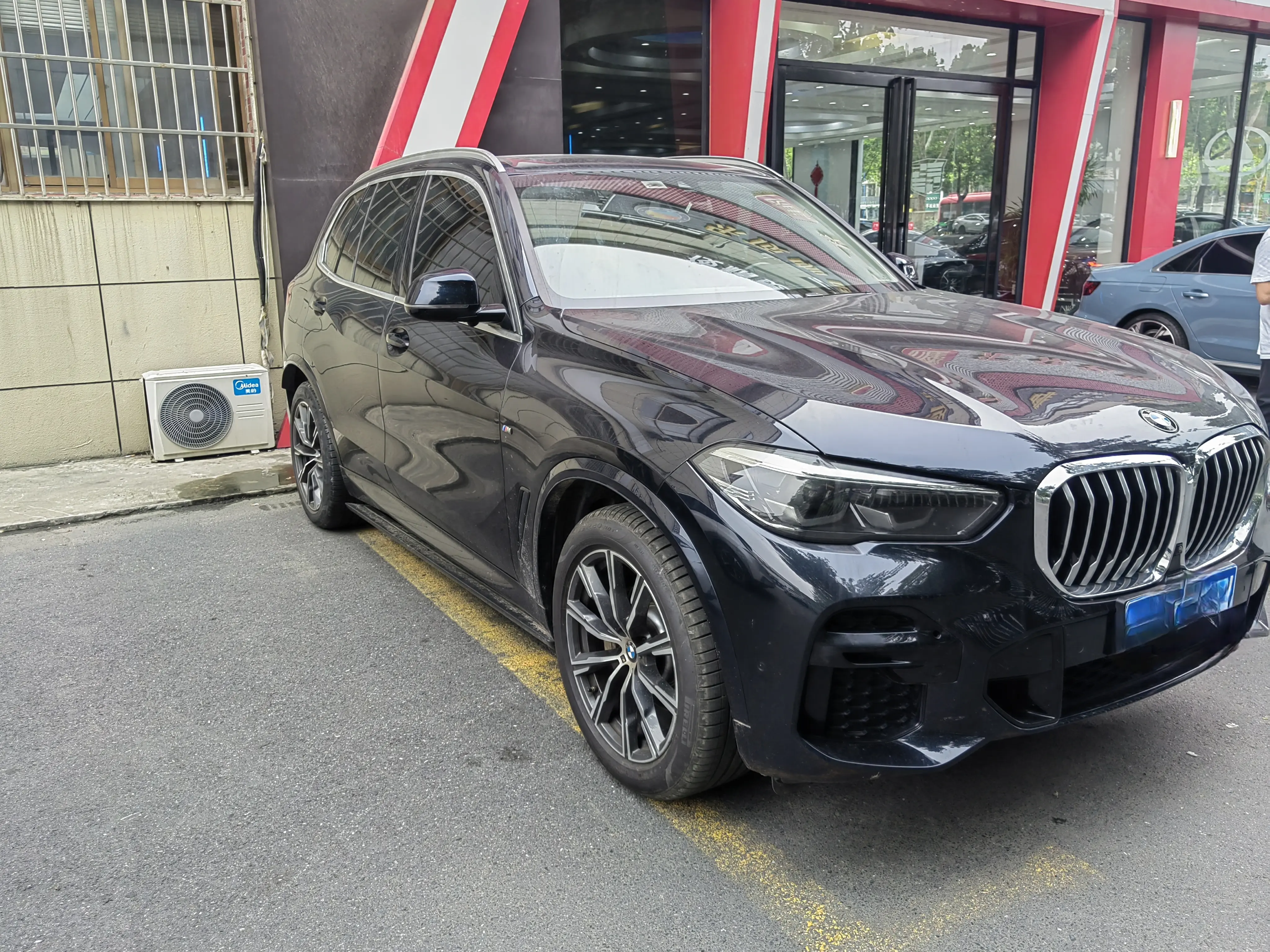 BMW X5 (imported)