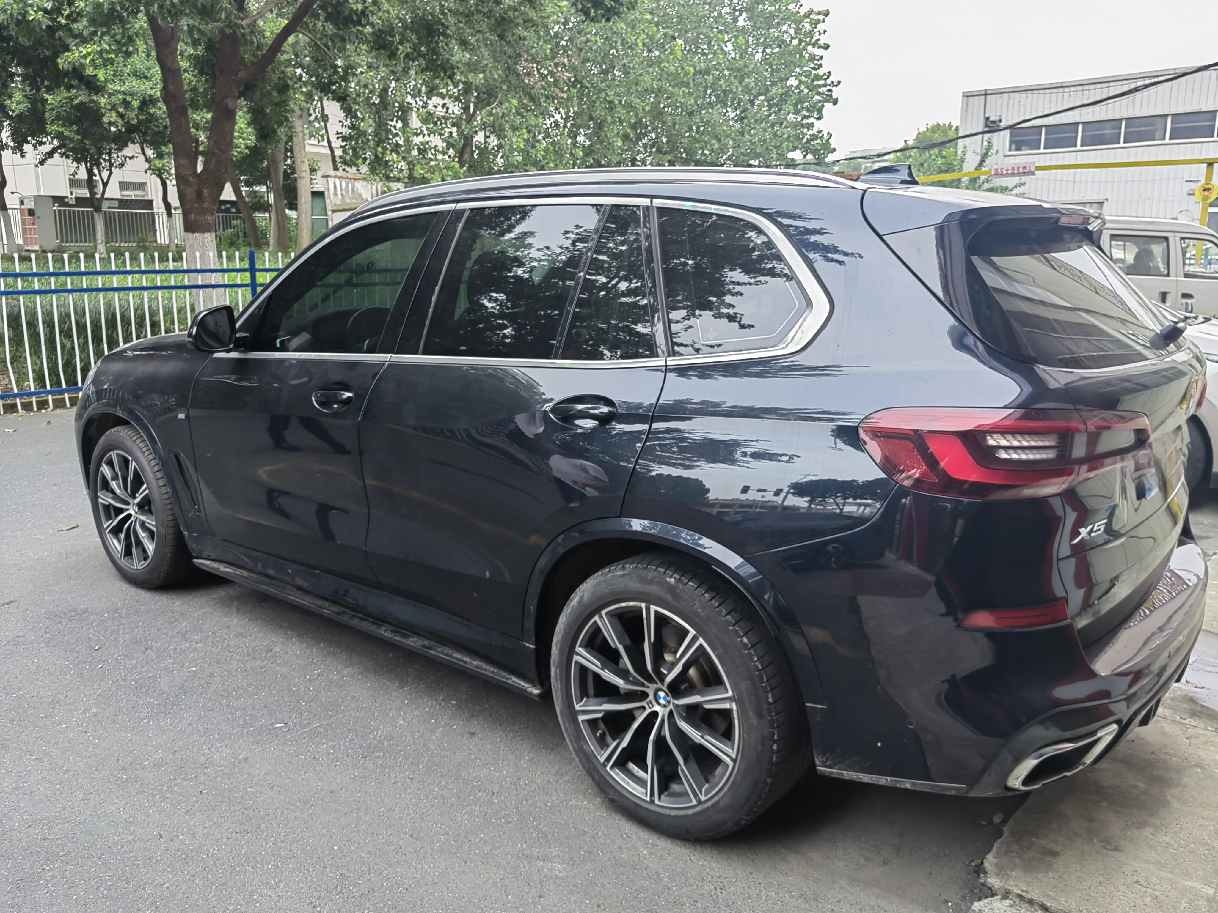 BMW X5 (imported)