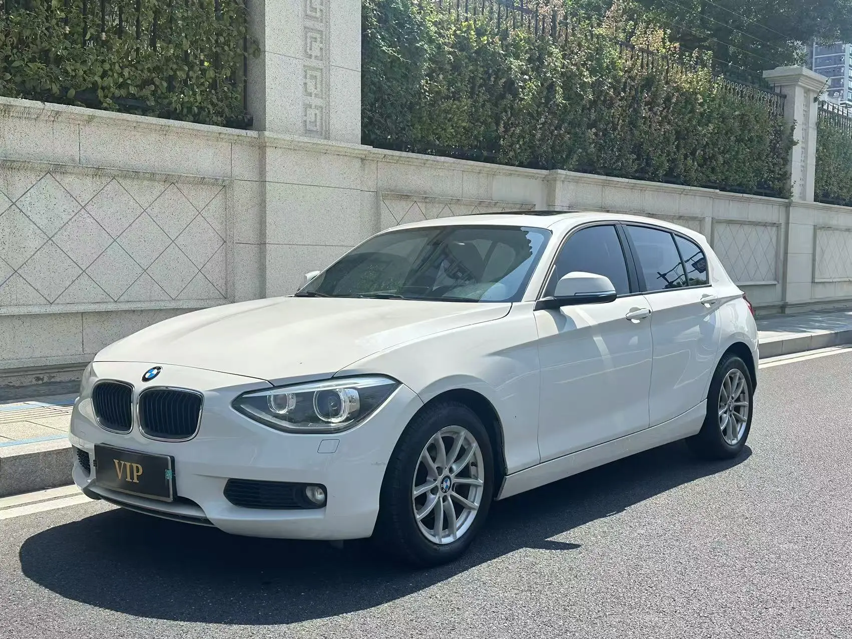BMW 1 Series (imported)  из Китая