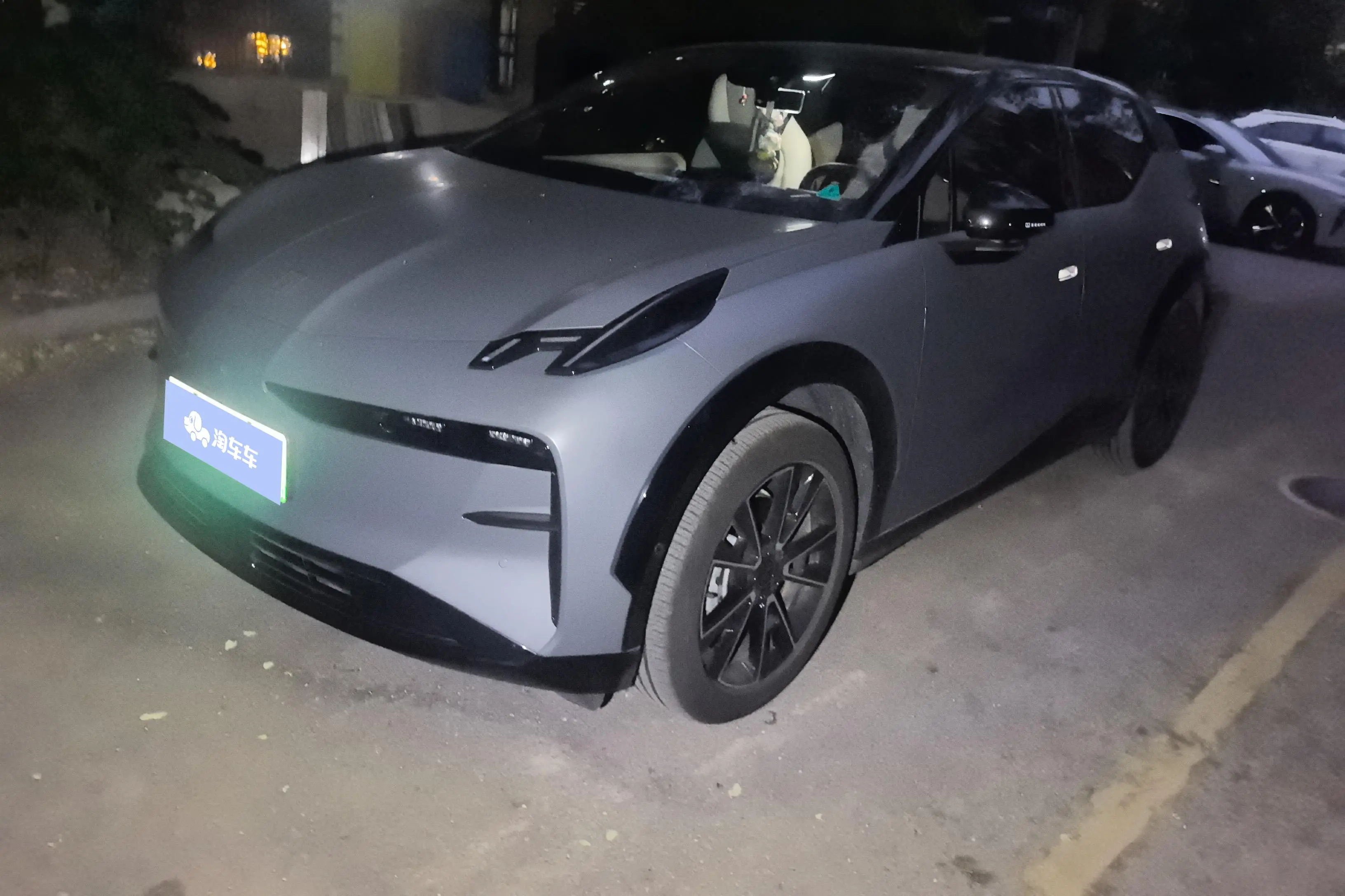 ZEEKR X  из Китая