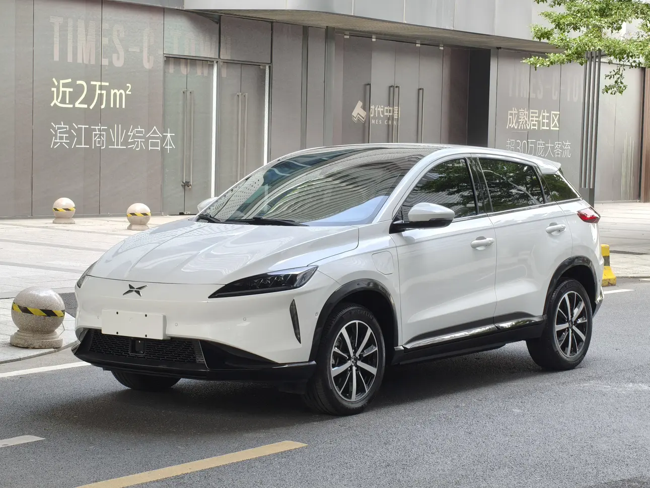 Xpeng G3  из Китая