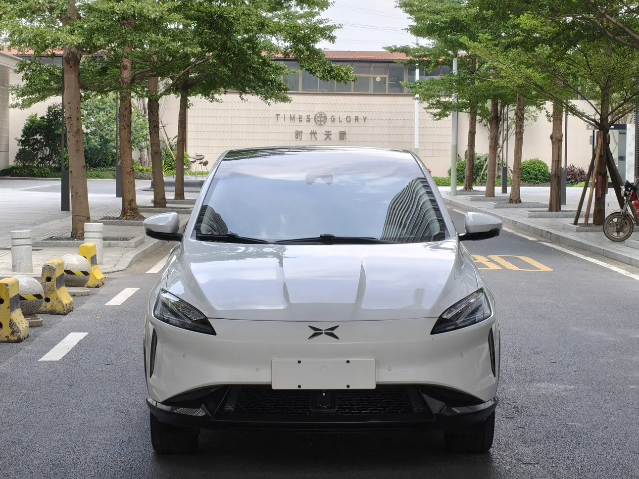 Xpeng G3  из Китая