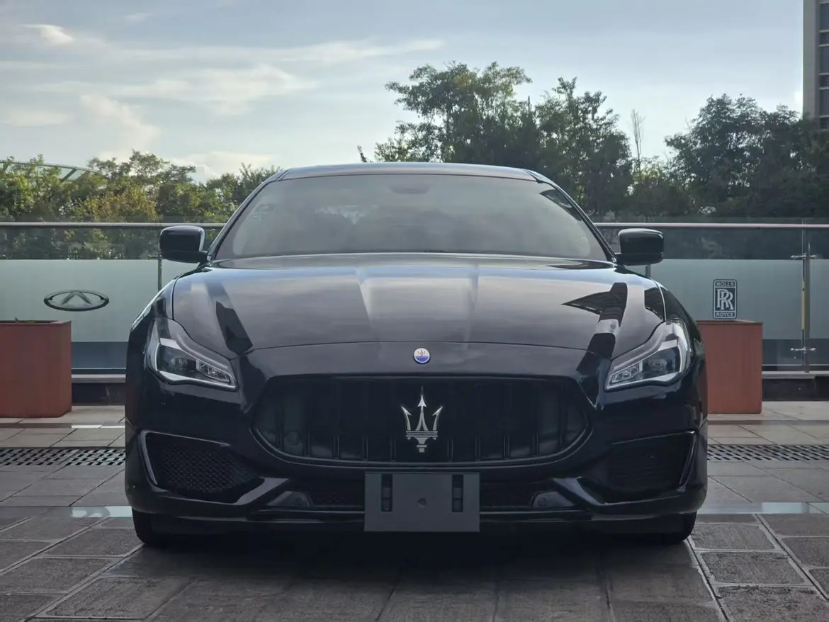 Maserati President