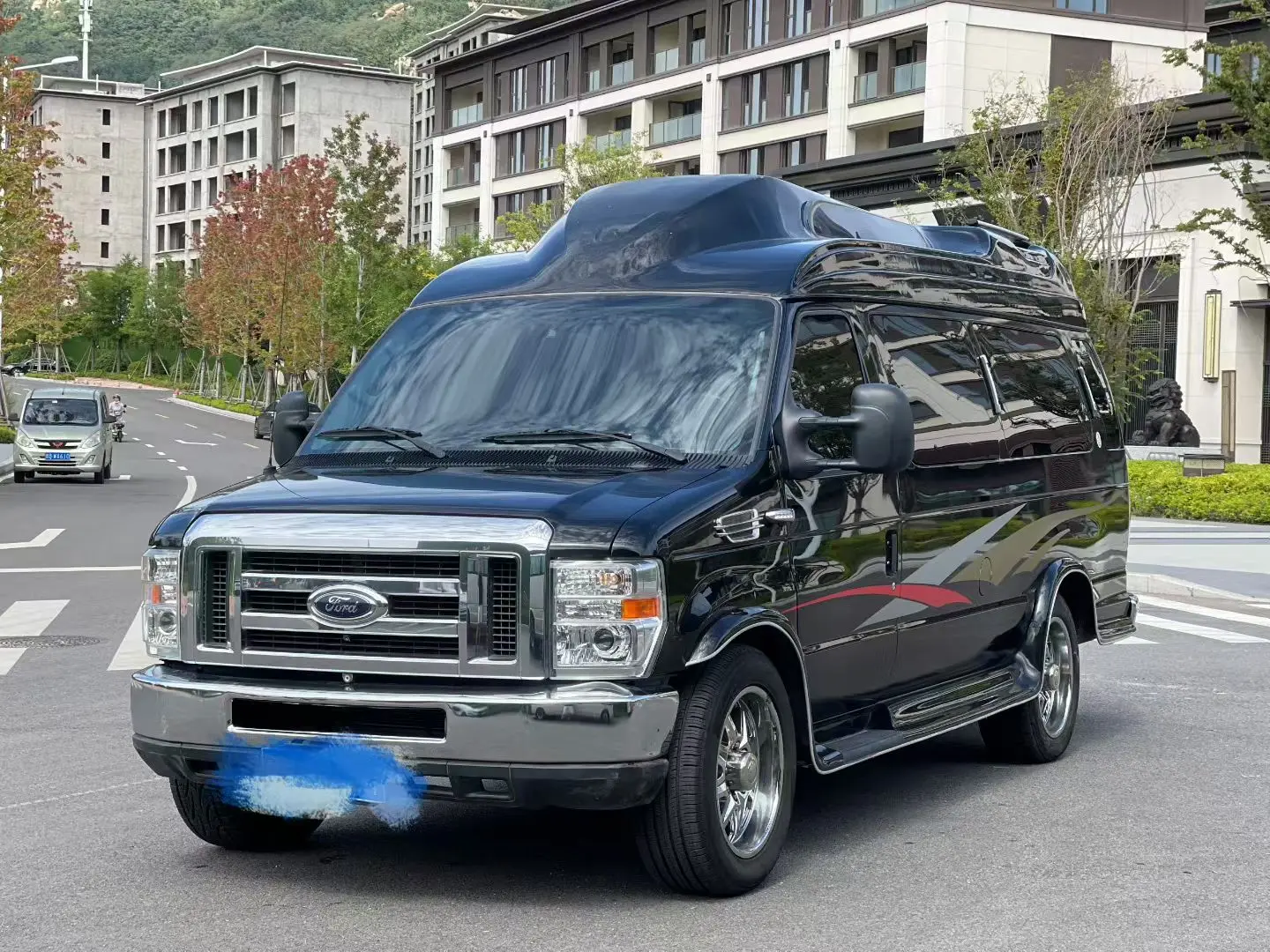 Ford E350