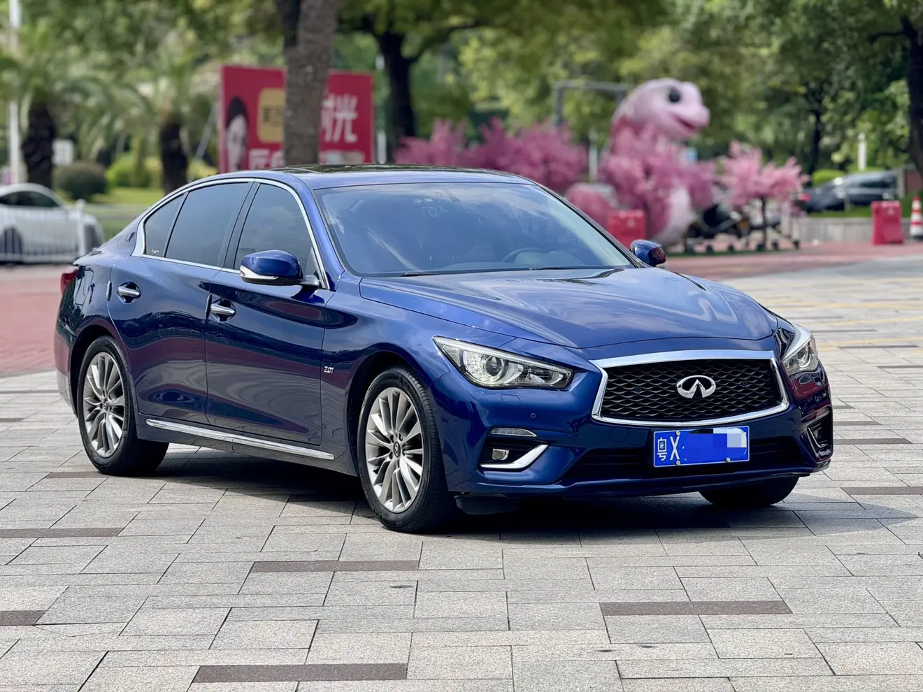 Infiniti Q50L