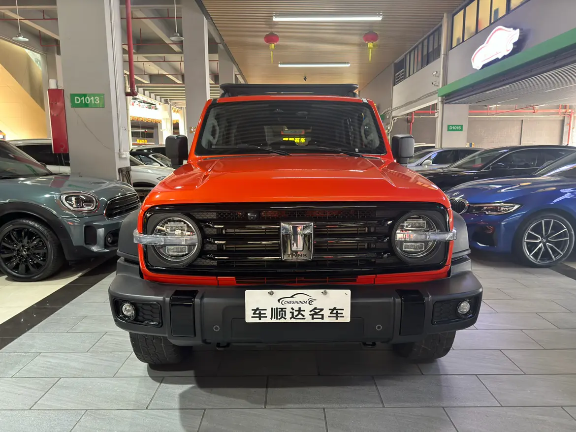 Tank 300  из Китая