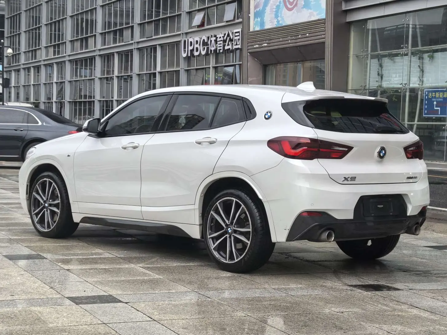 BMW X2