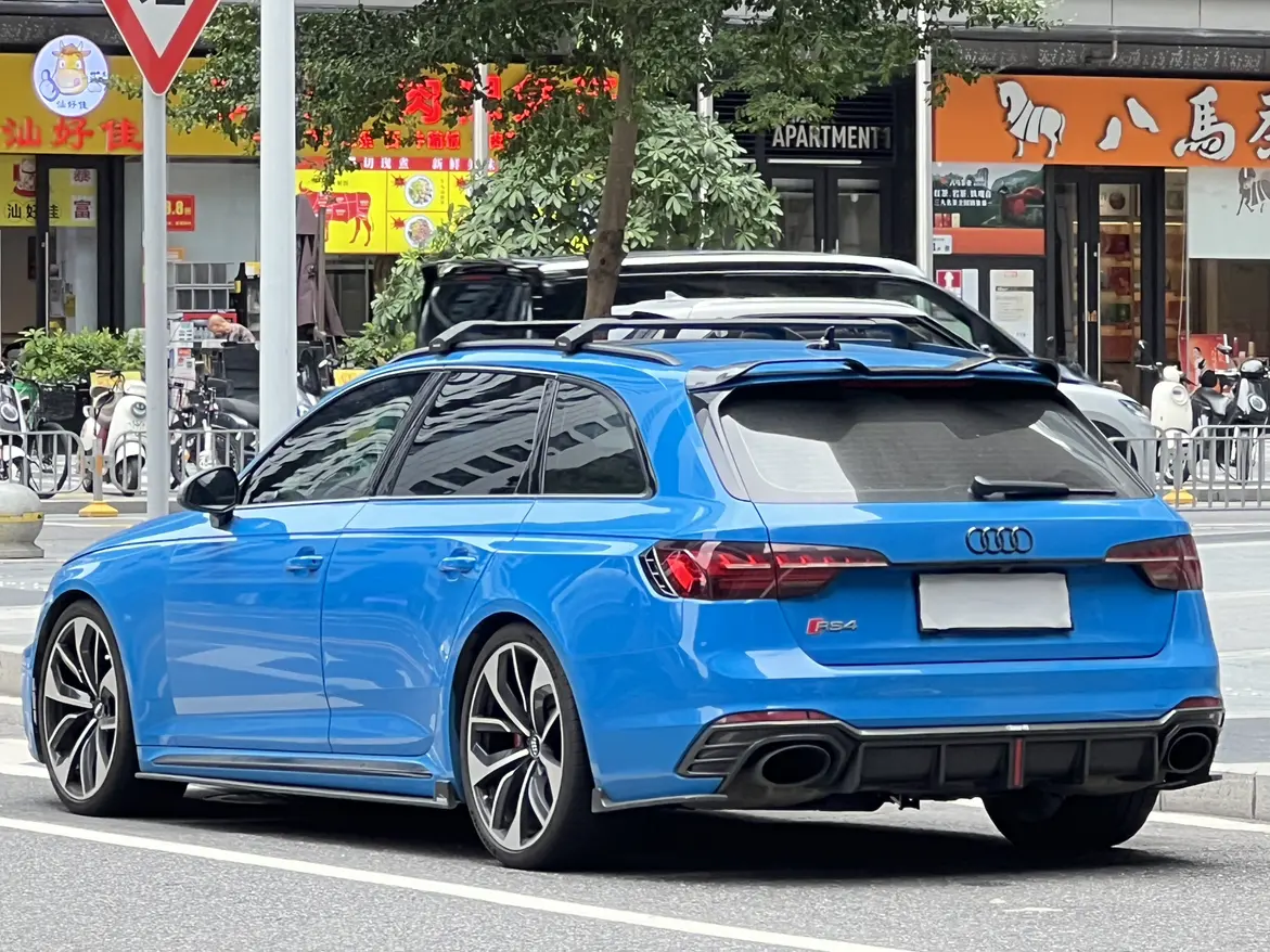 Audi RS 4