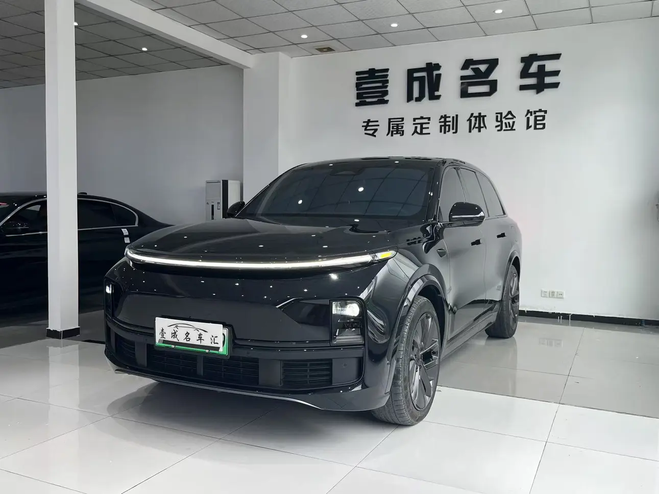 Li L8 (Ideal L8)  из Китая