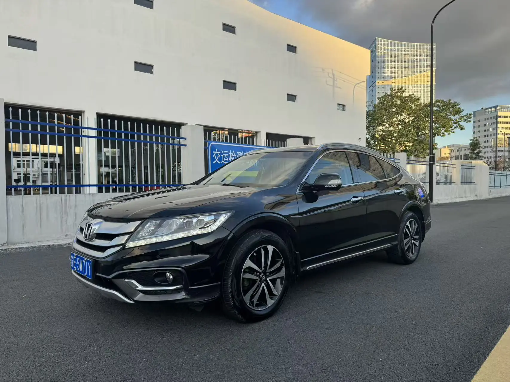 Honda Songs and poems  из Китая