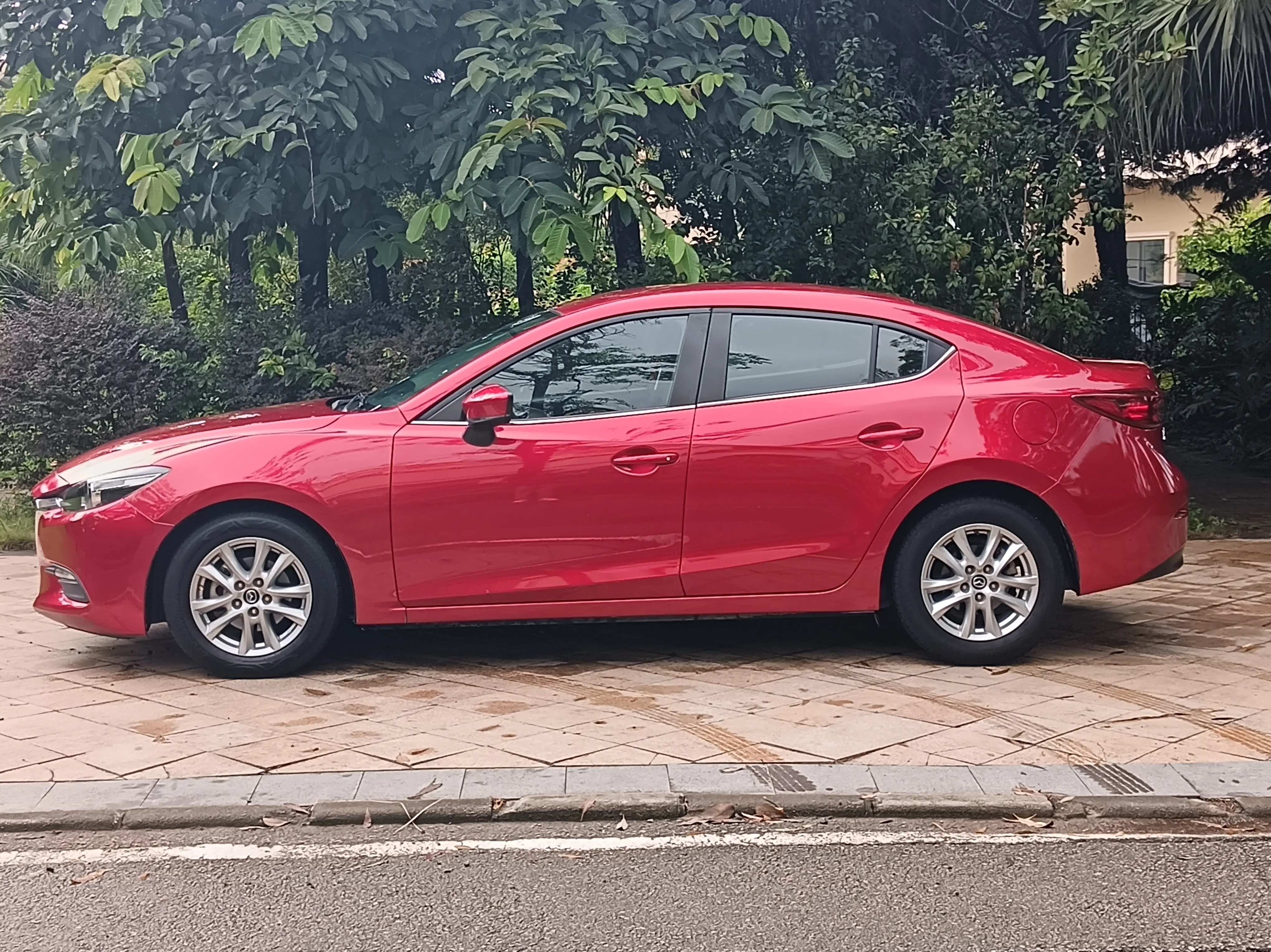 Mazda 3 Angkesela