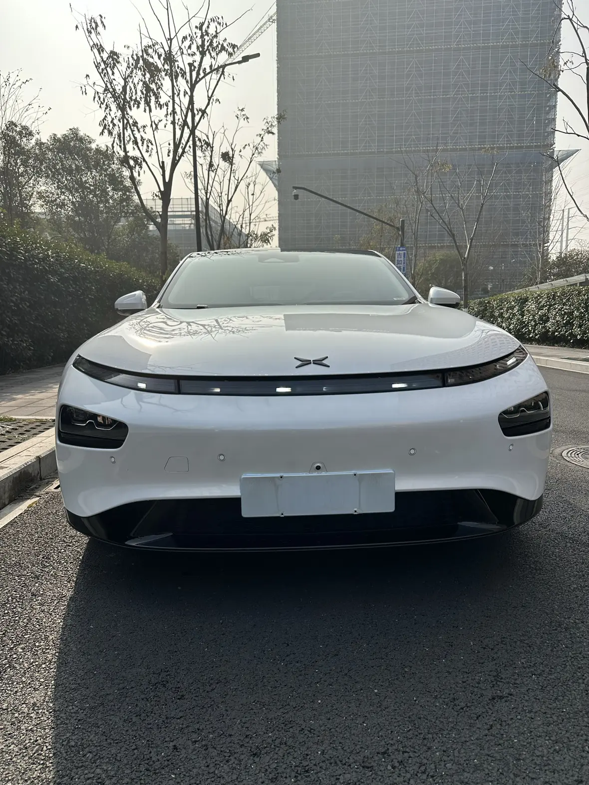 Xpeng P7  из Китая