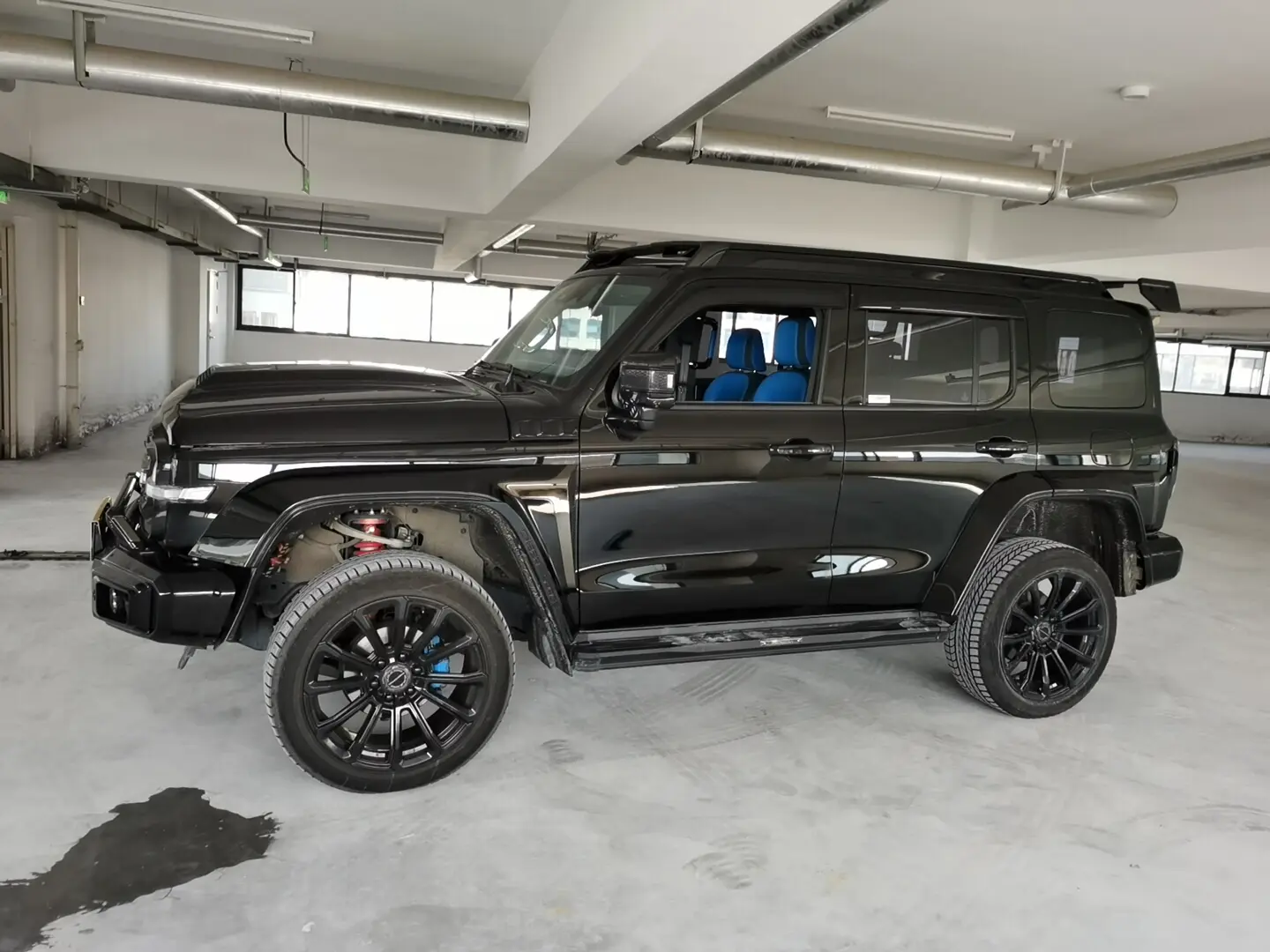 Tank Cyber  300  из Китая