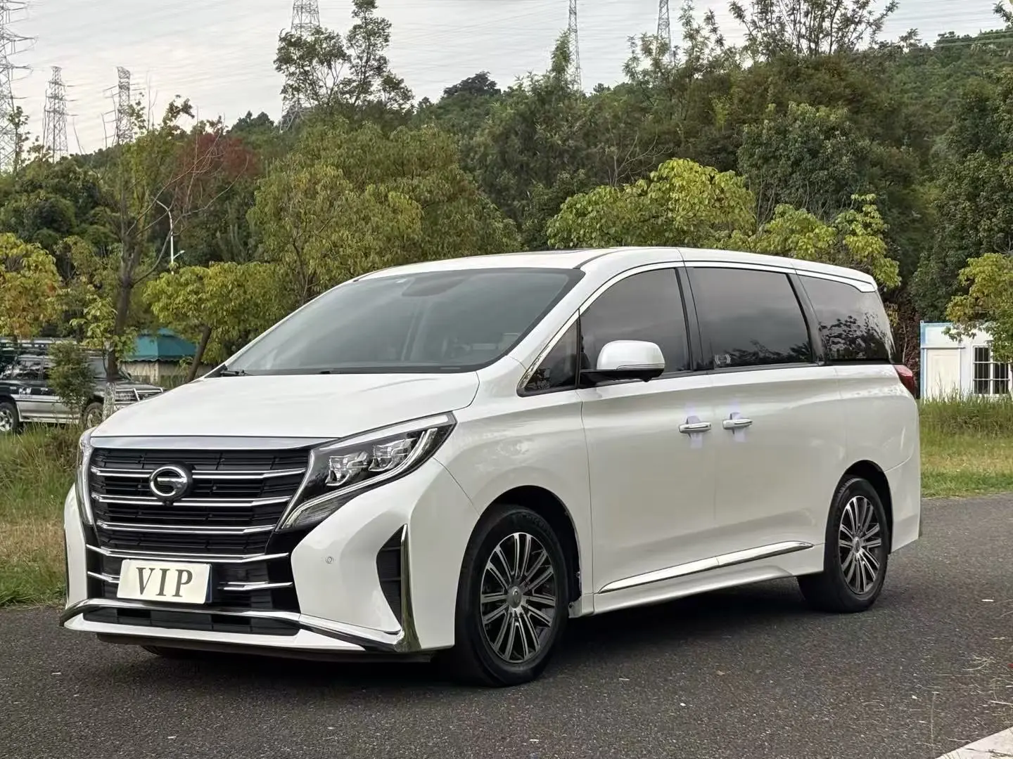 GAC Trumpchi M8  из Китая