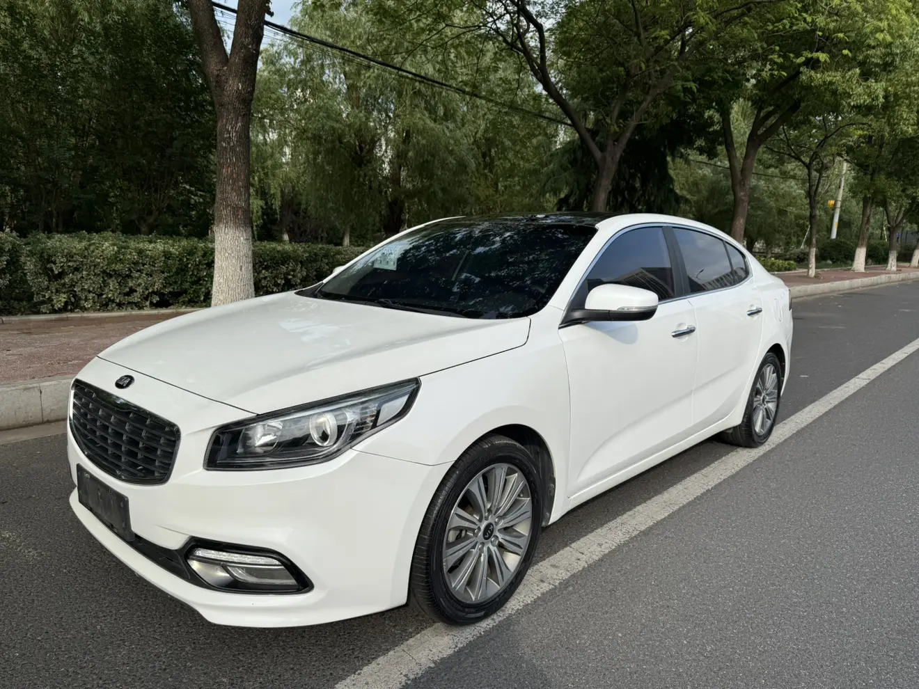 Kia K4