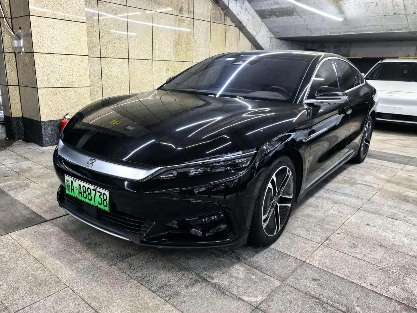 BYD Han EV