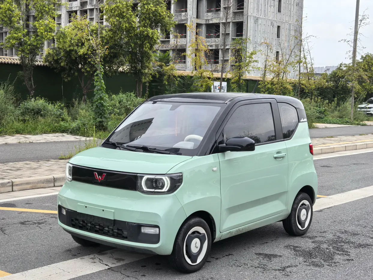 Wuling Hongguang MINIEV  из Китая