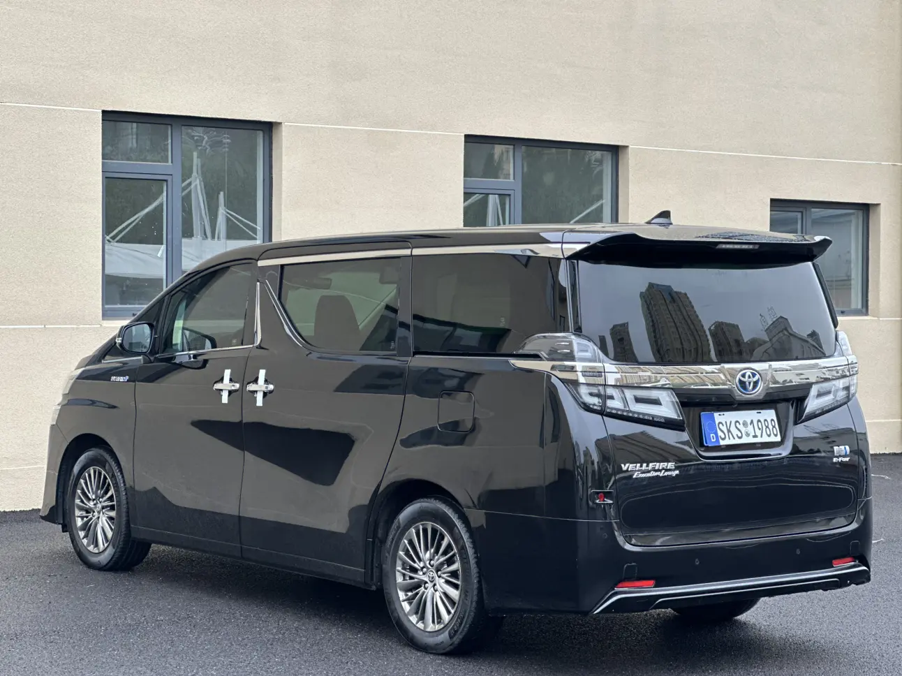 Toyota Crown Wellfire