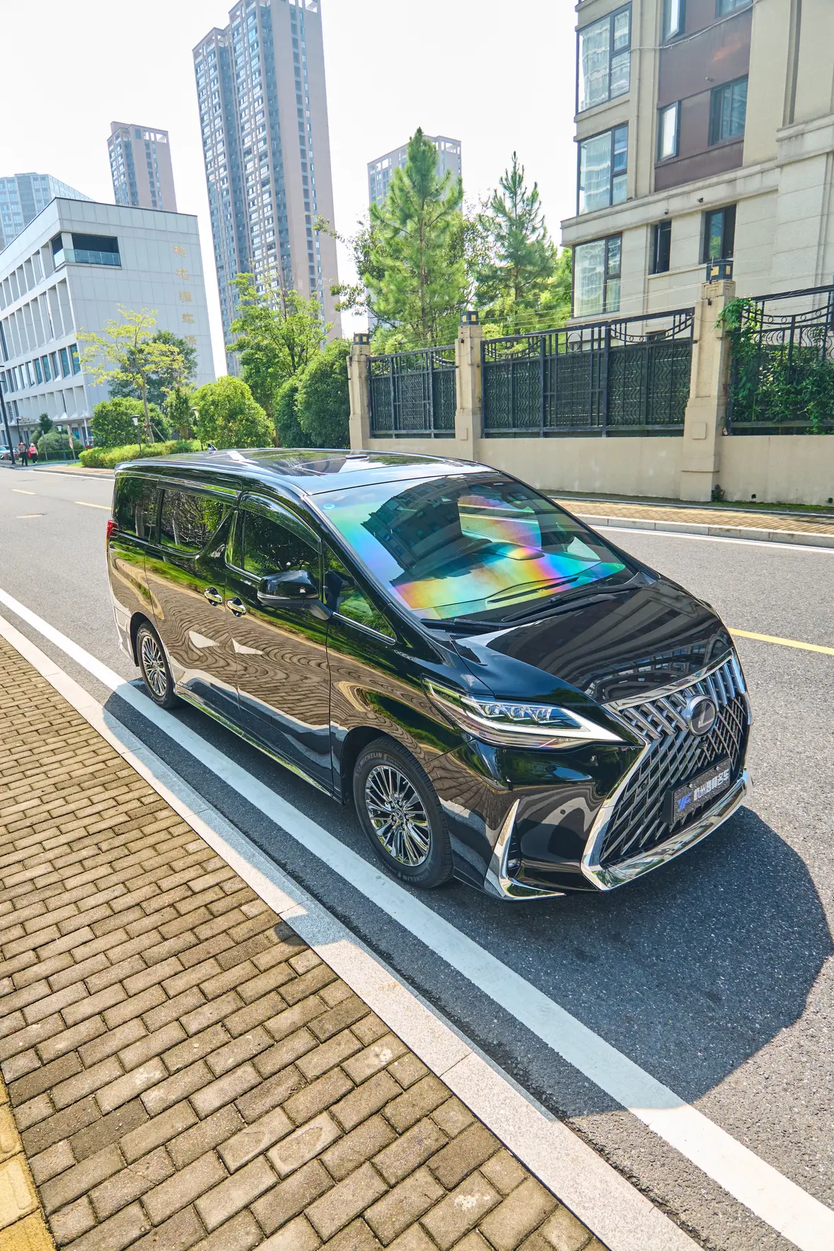 Toyota Crown Wellfire