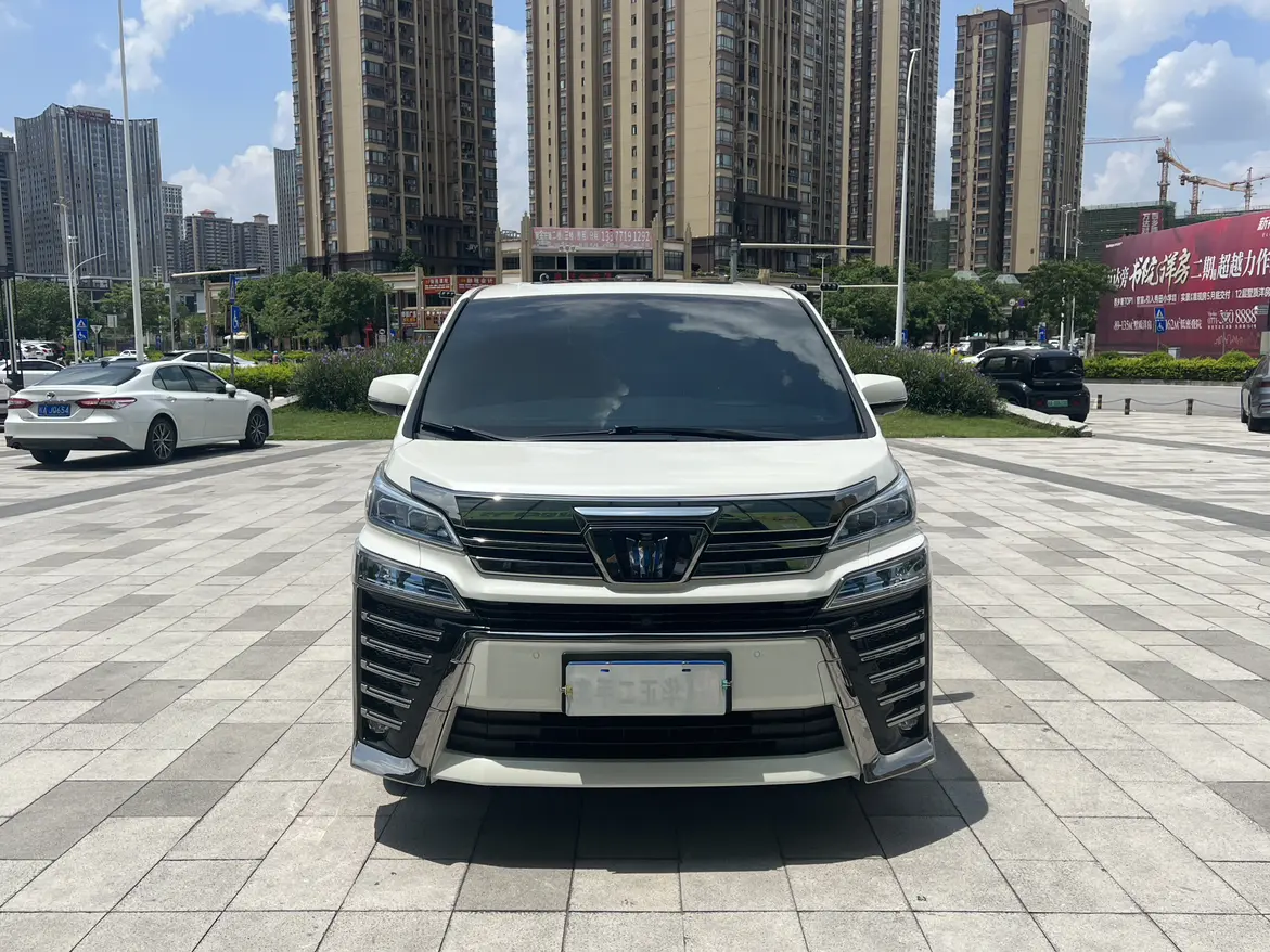 Toyota Crown Wellfire