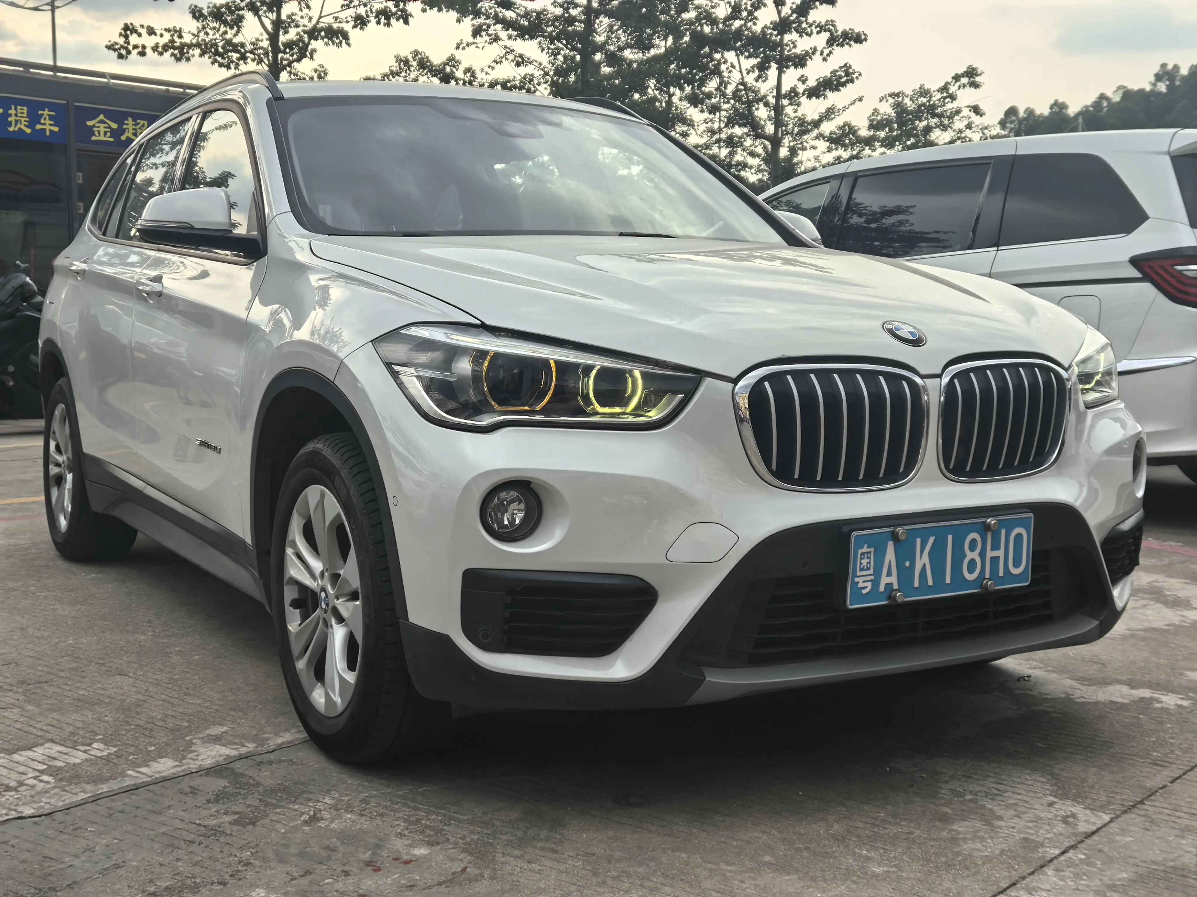 BMW X1