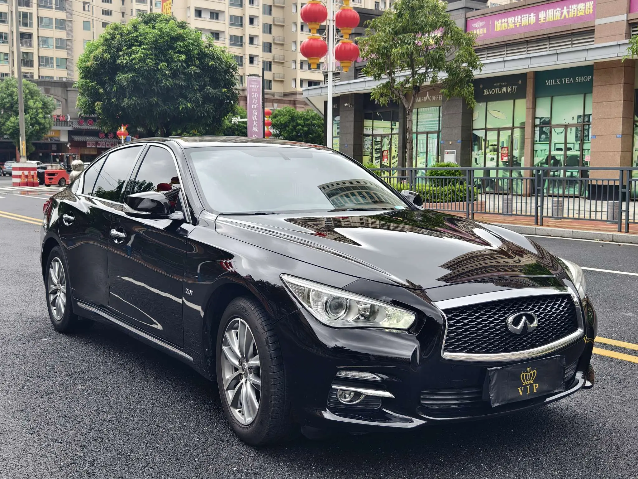 Infiniti Q50L