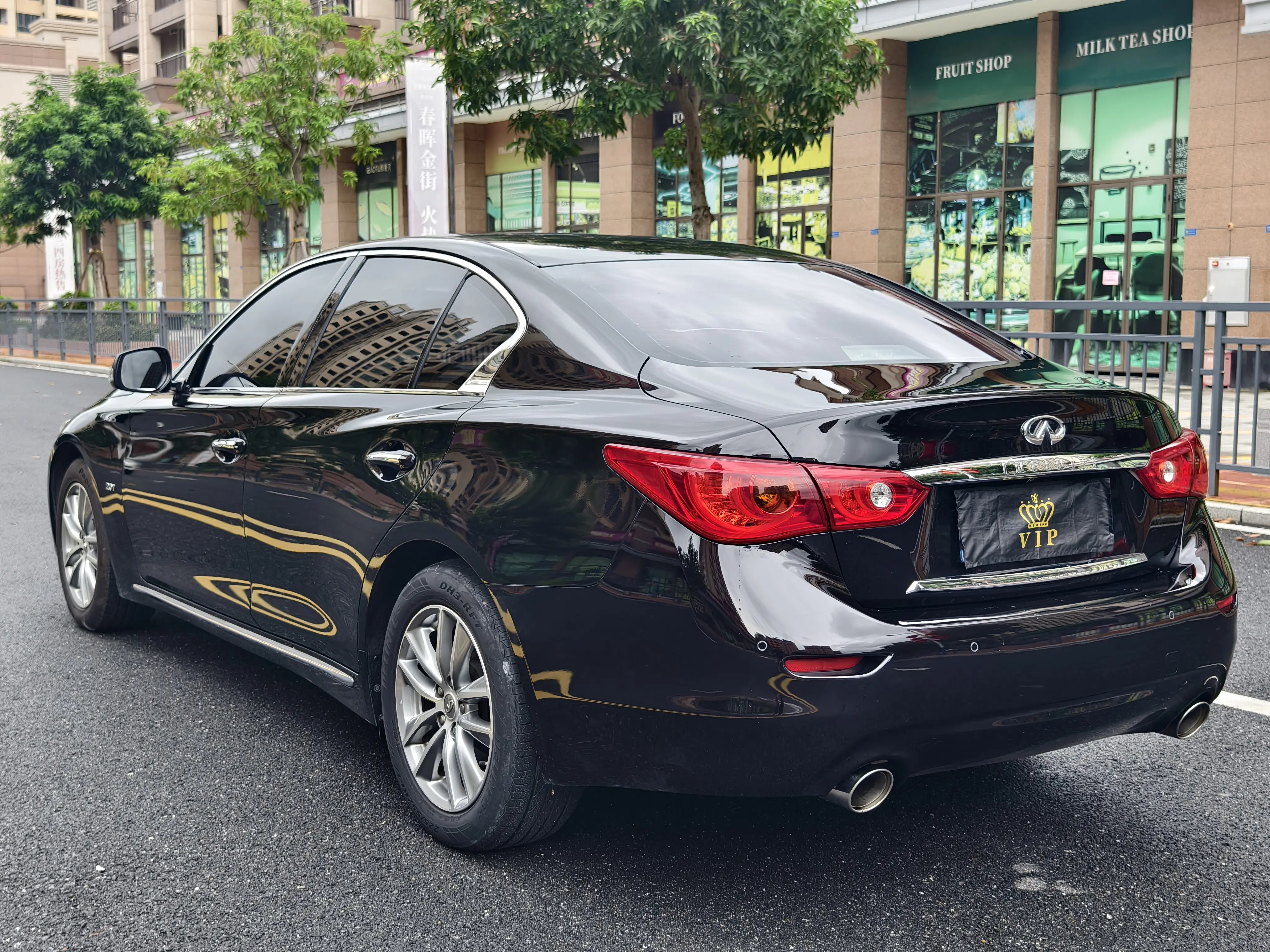 Infiniti Q50L