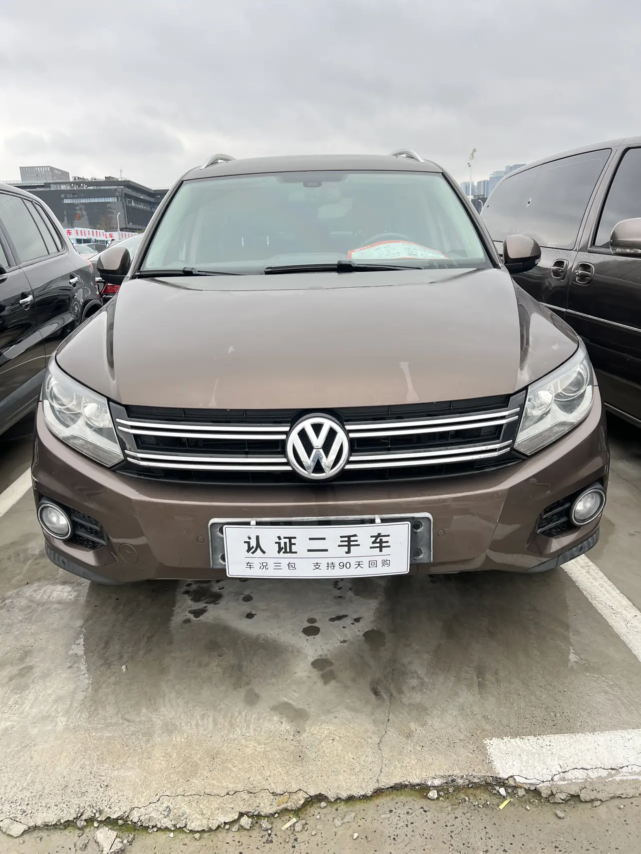 Volkswagen Tiguan  из Китая