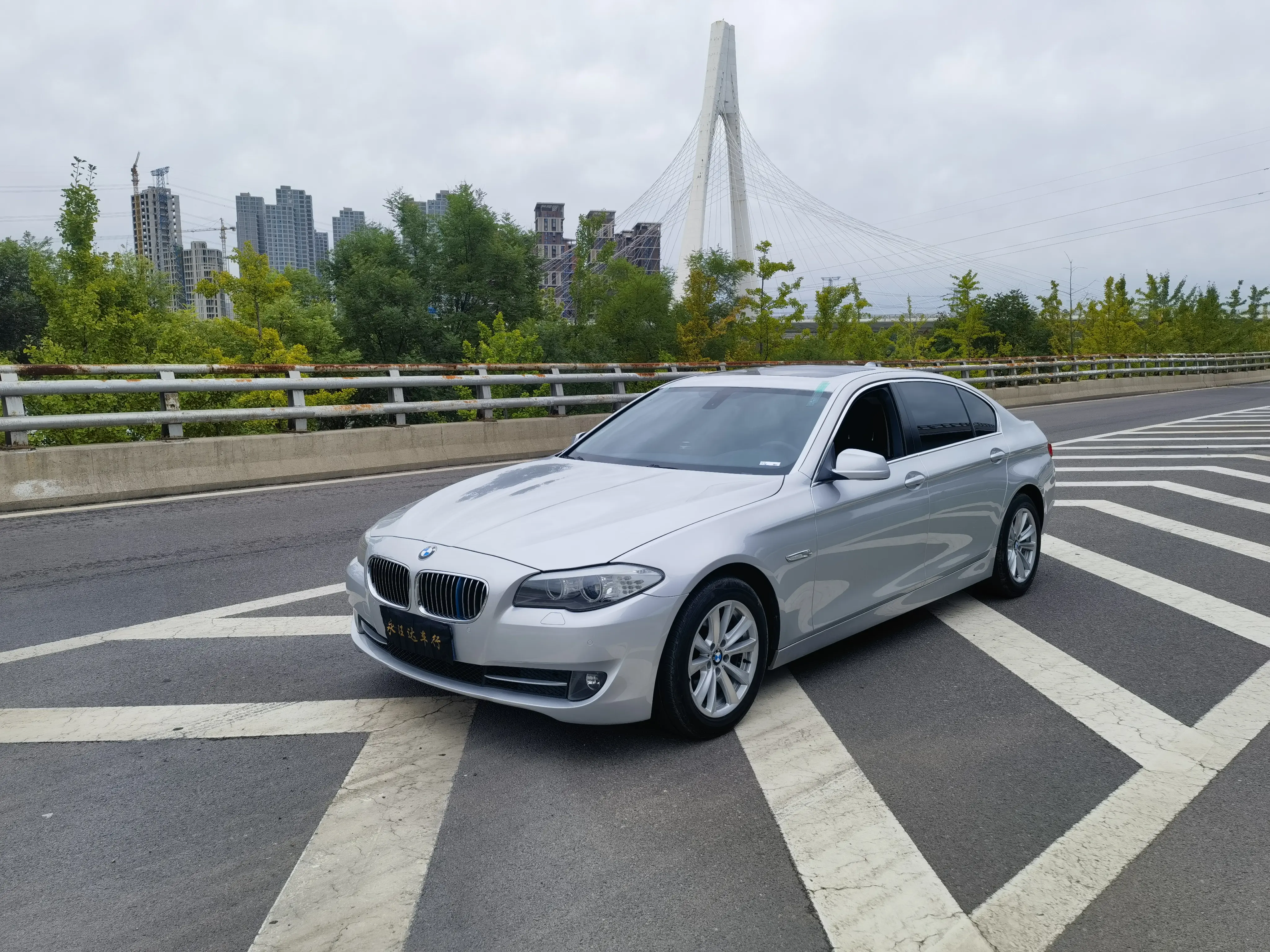 BMW 5 Series  из Китая