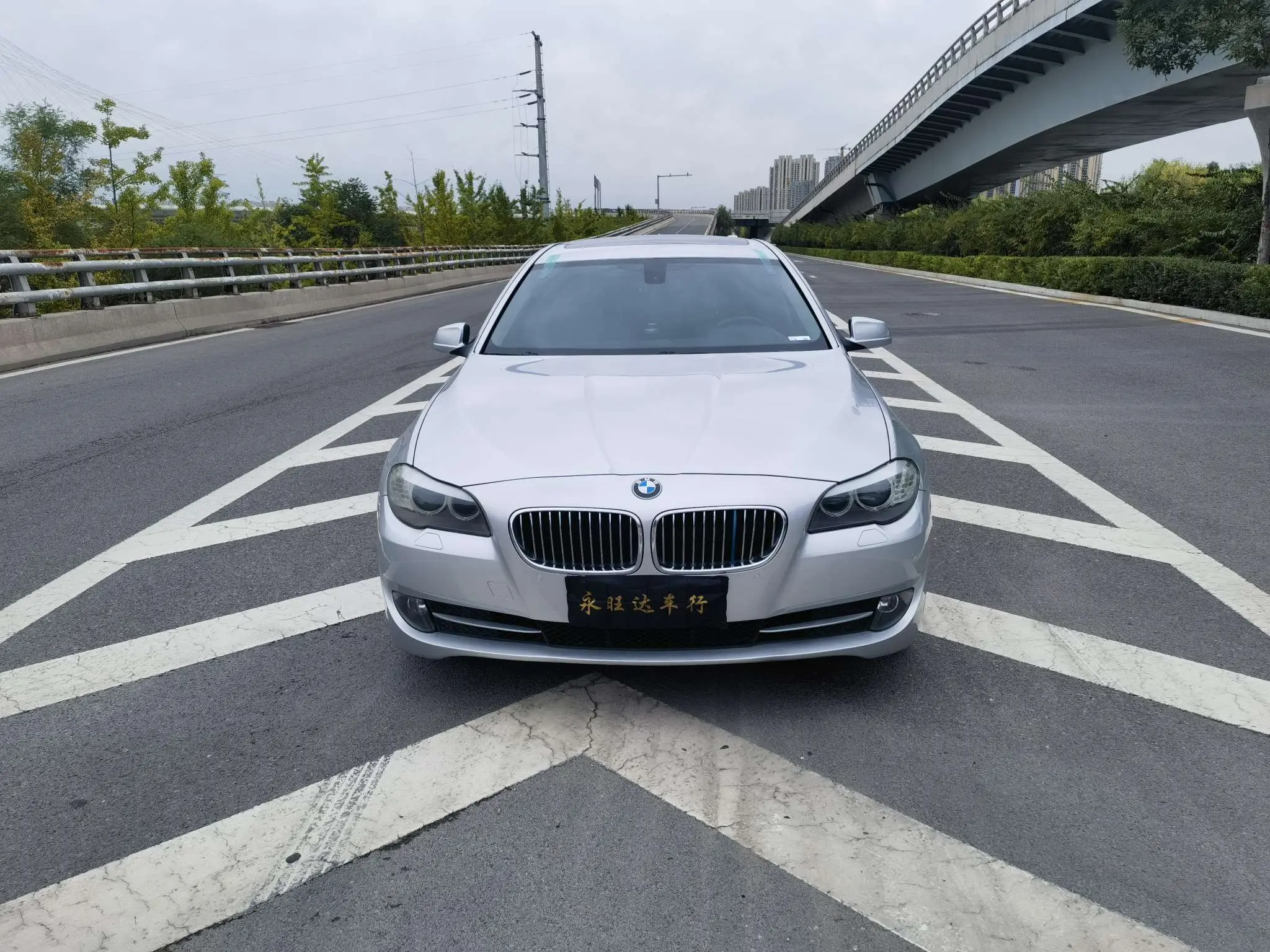 BMW 5 Series  из Китая