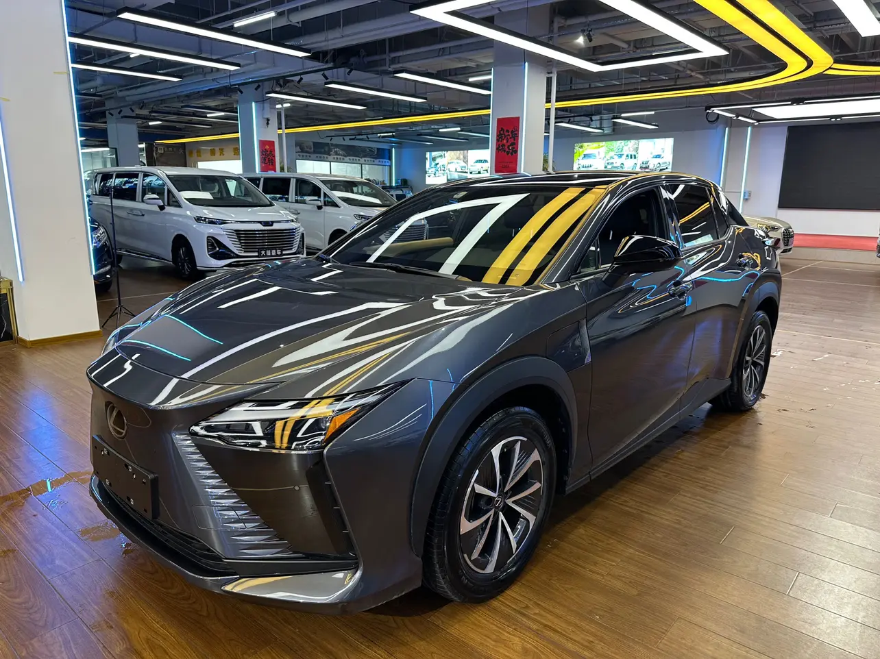 Lexus RZ