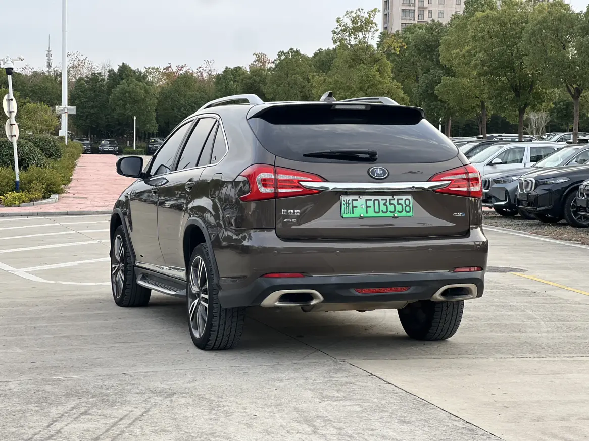 BYD Tang DM