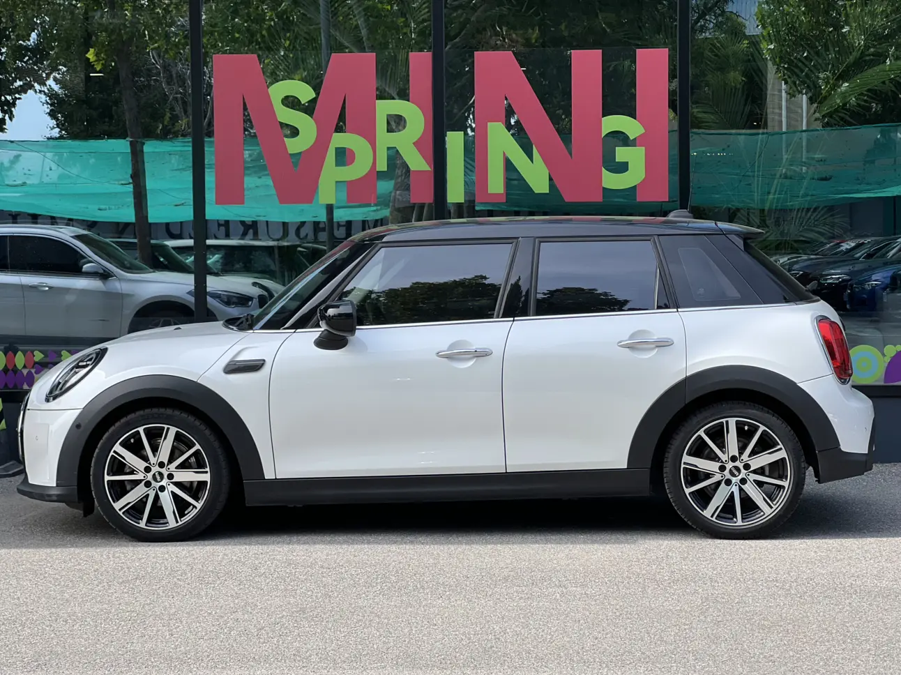 MINI MINI