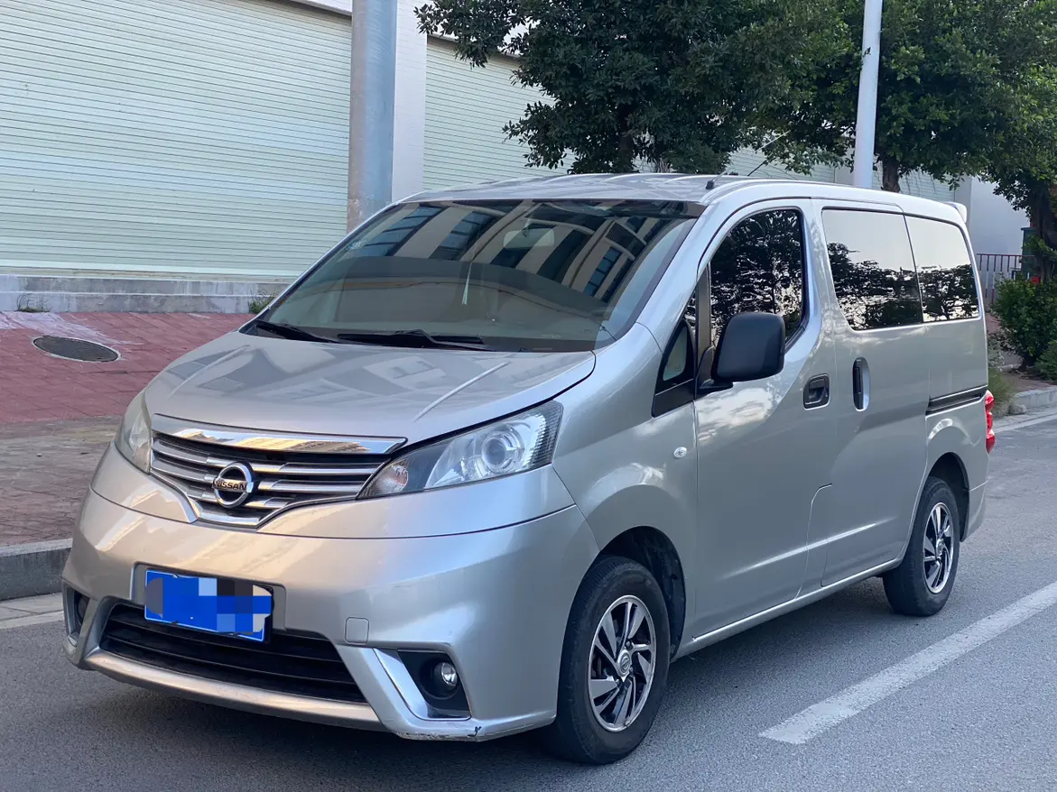 Nissan NV200