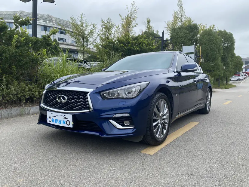Infiniti Q50L
