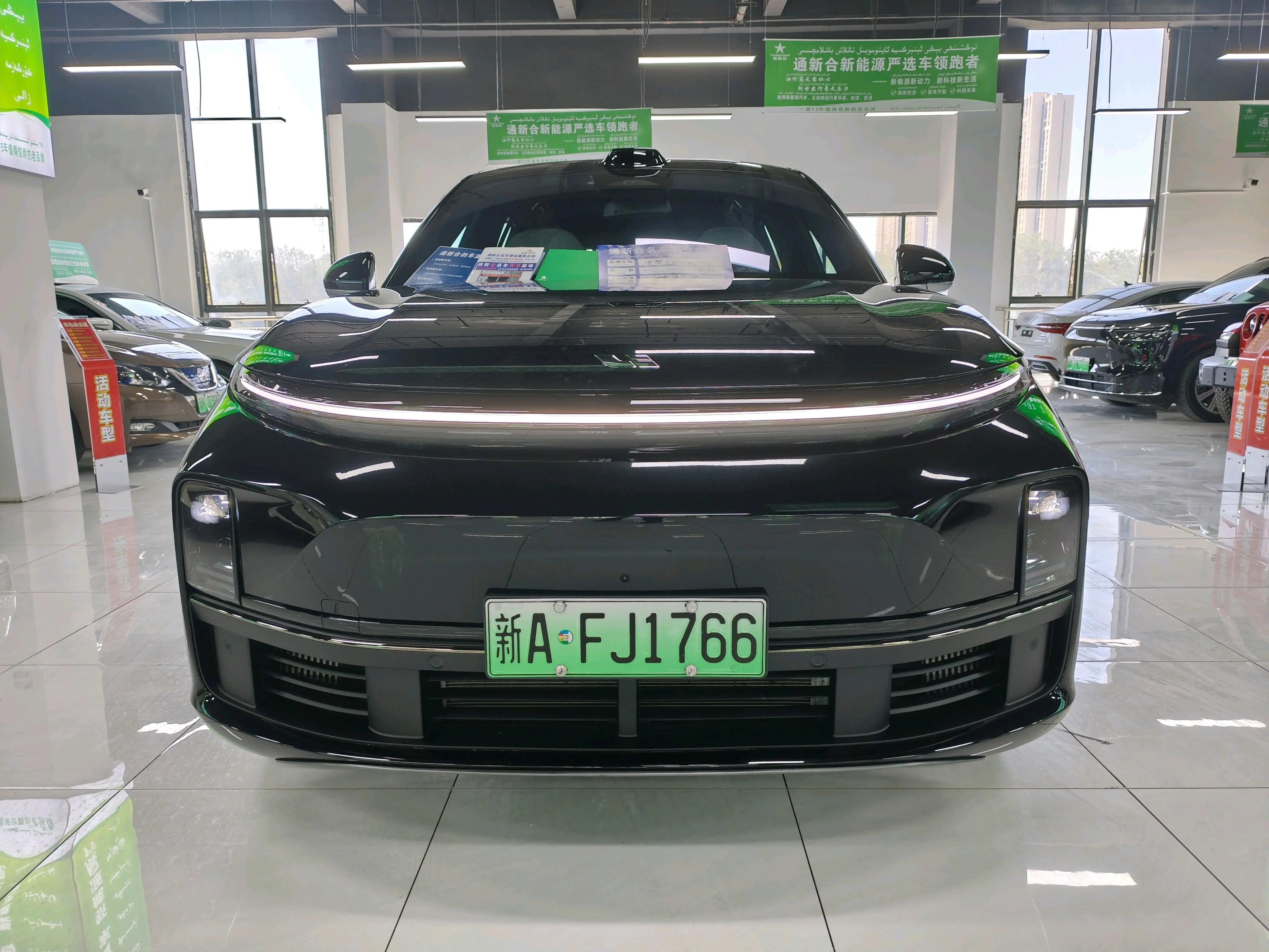 Li L7 (Ideal L7)  из Китая