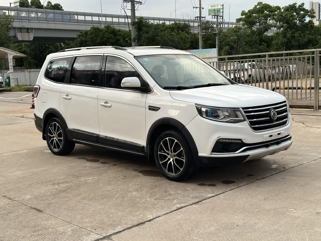 Forthing Fengxing SX6