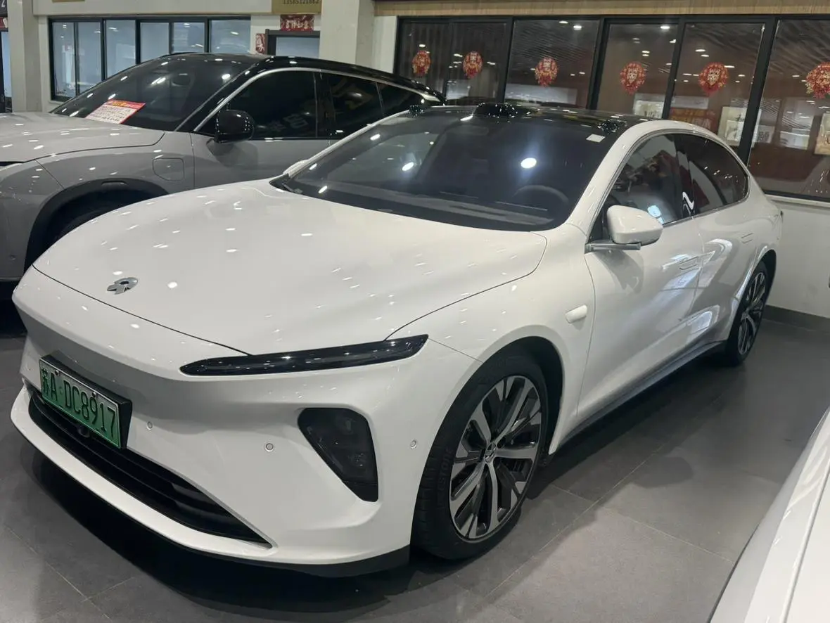 NIO ET7