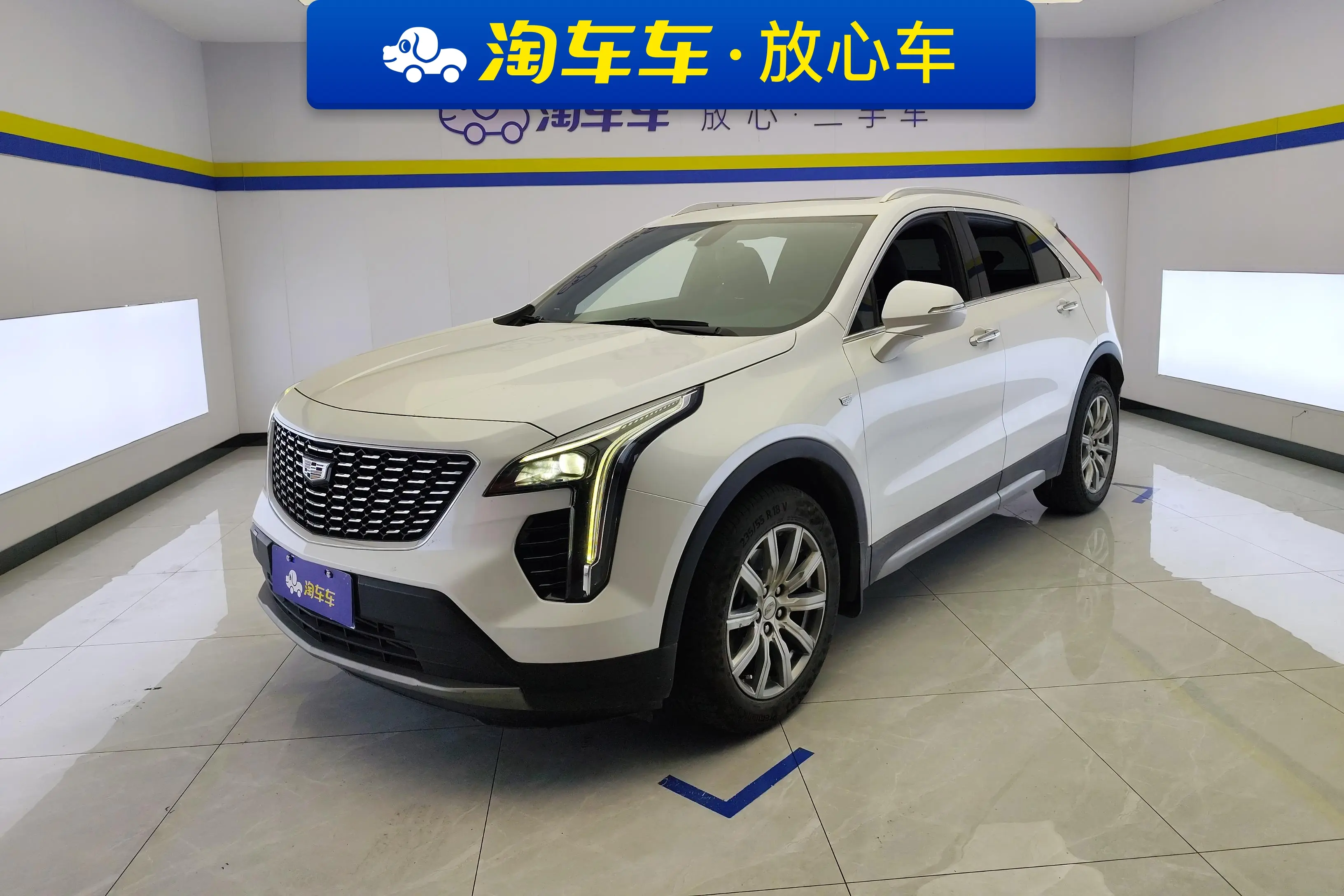 Cadillac XT4